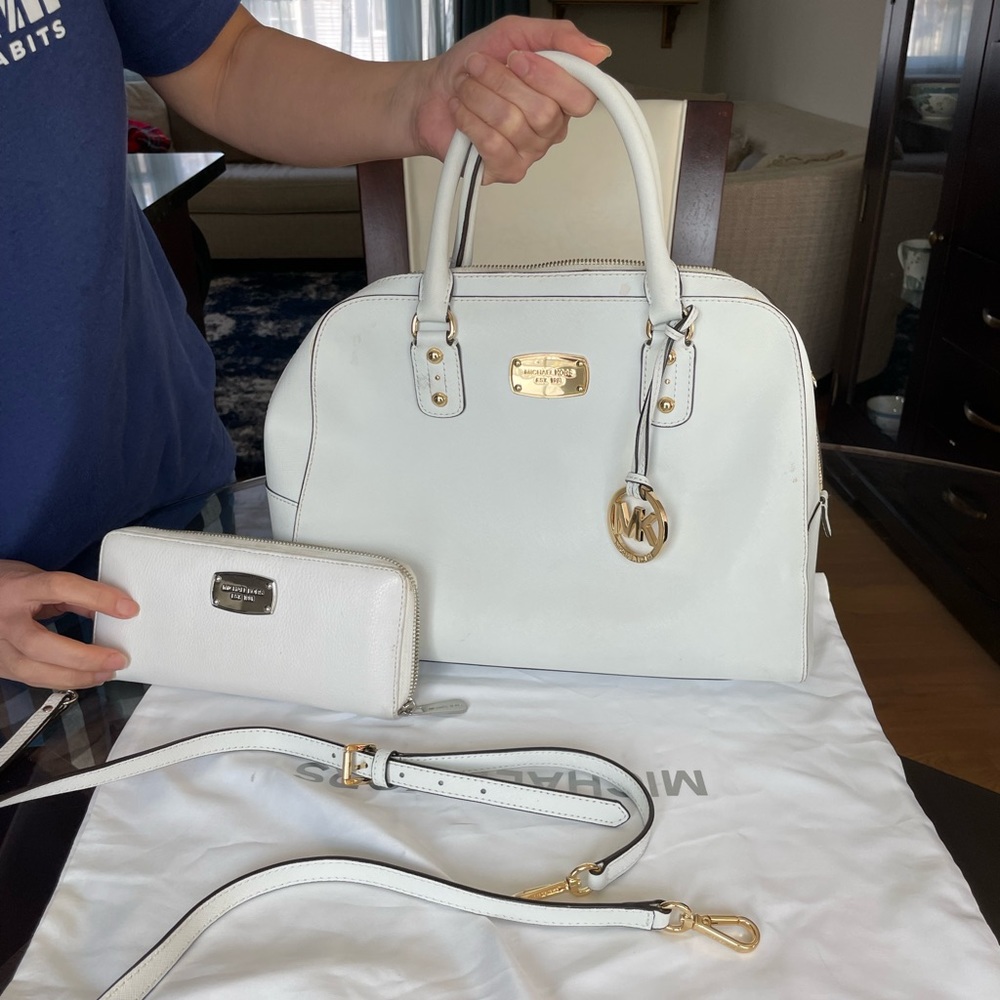 Michael Kors White Bag & wallet